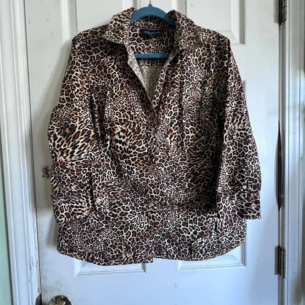 Jones New York Leopard Print Button up blouse